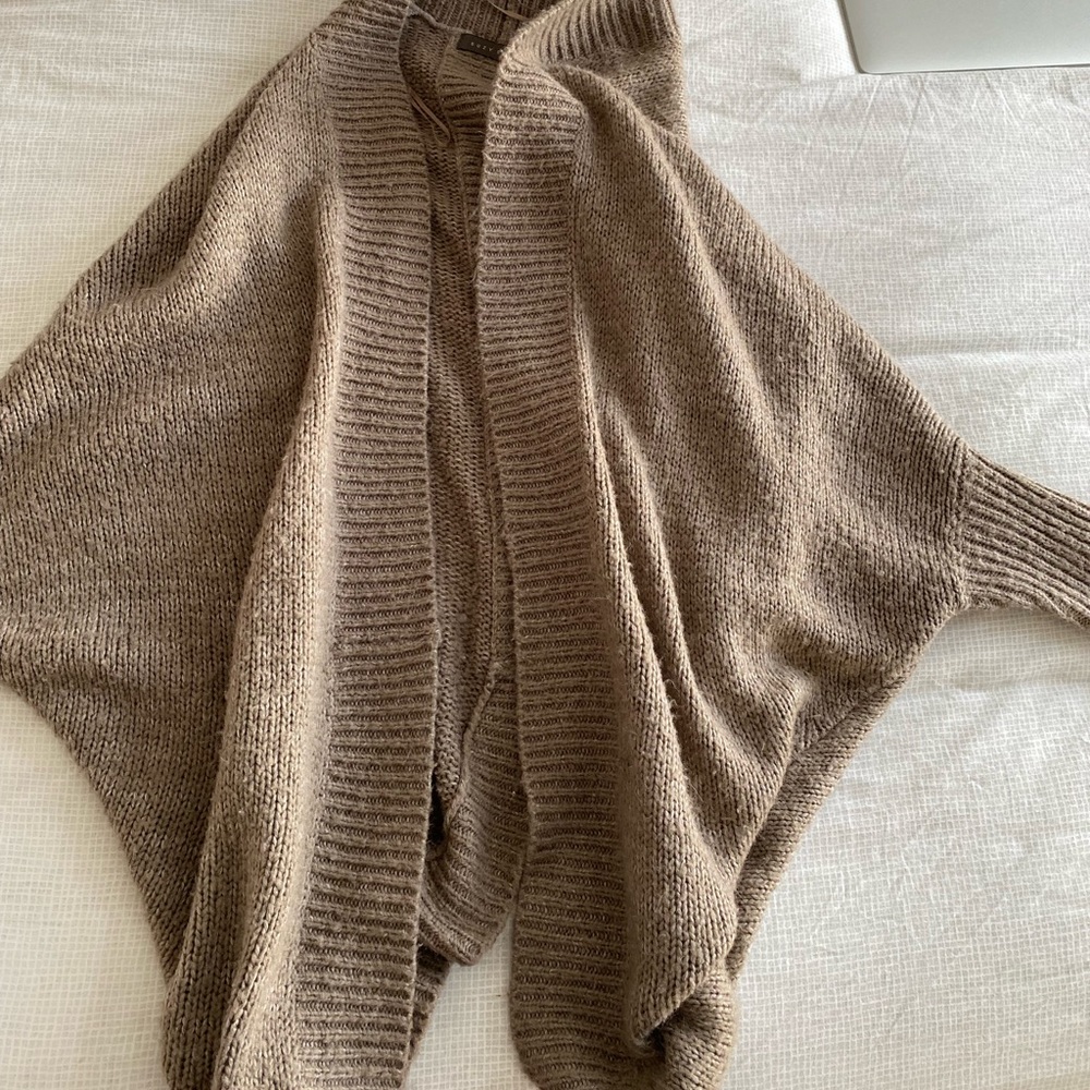 FREE WITH BUNDLE: Cozy Cardigan